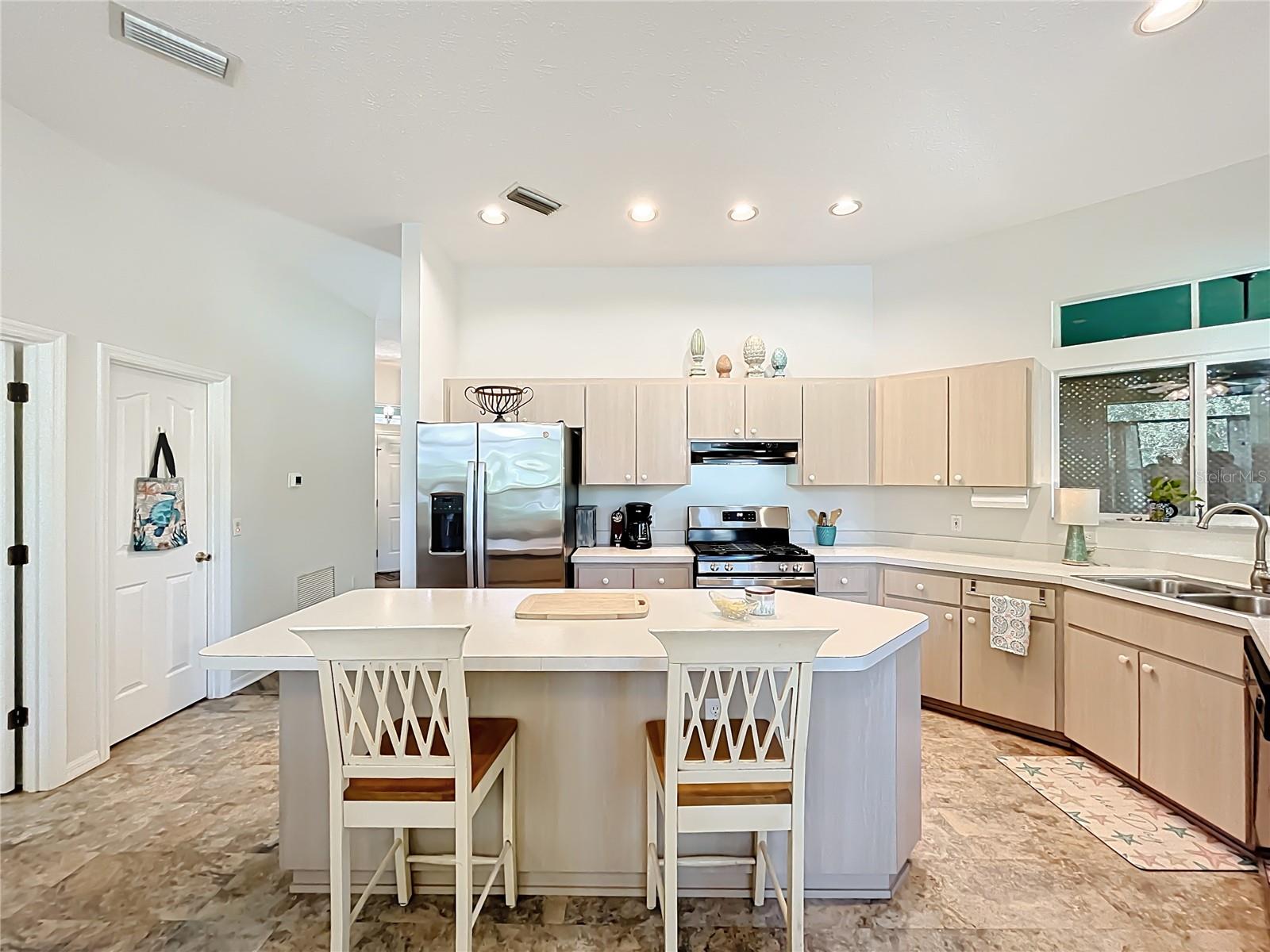 Image 14 of 47 For 1102 Mizell Road