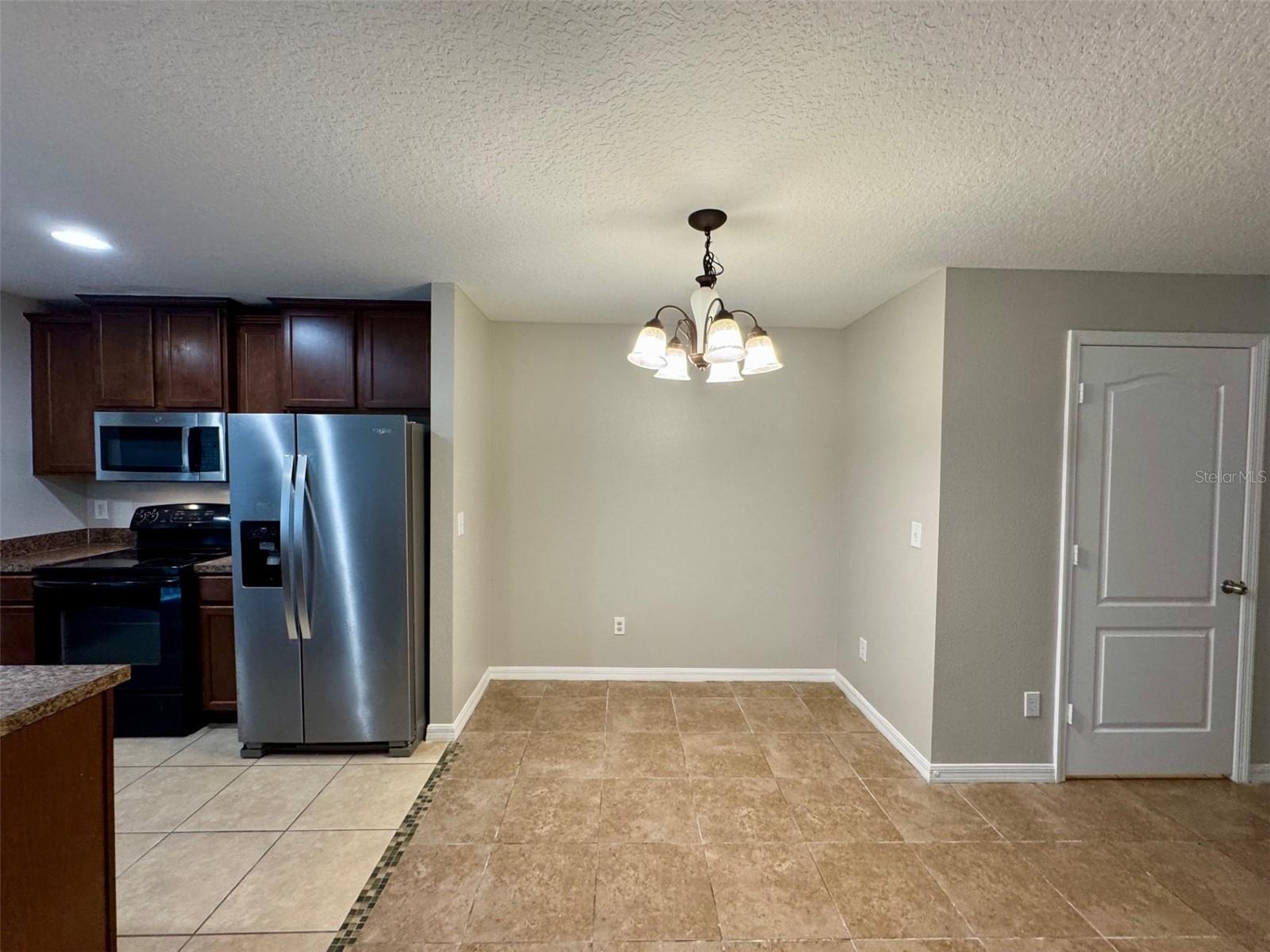 Image 5 of 18 For 6320 Windsor Lake Circle