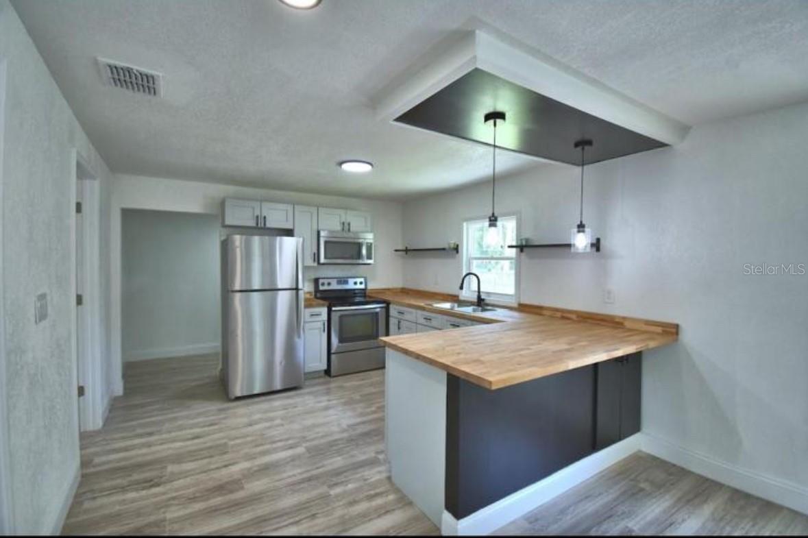 Image 2 of 7 For 1104 8th Street