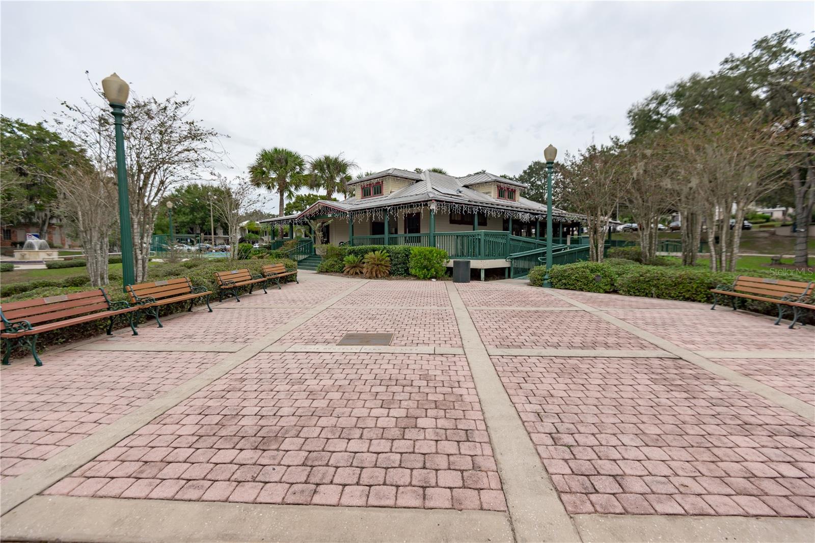 Image 43 of 47 For 245 Rhodes Street