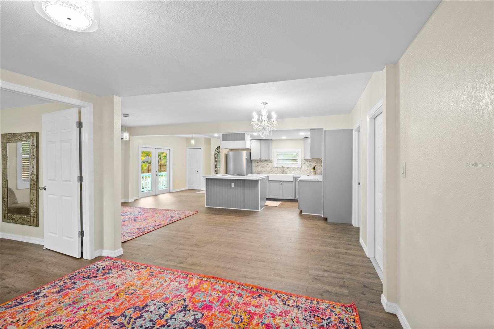 Image 8 of 47 For 245 Rhodes Street