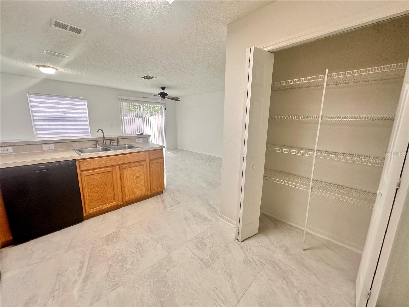 Image 8 of 19 For 5081 Kingscrest Lane