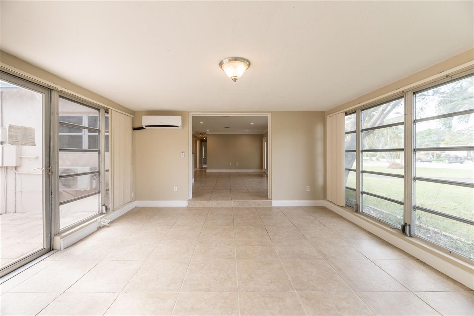 Image 10 of 29 For 1600 27th Drive