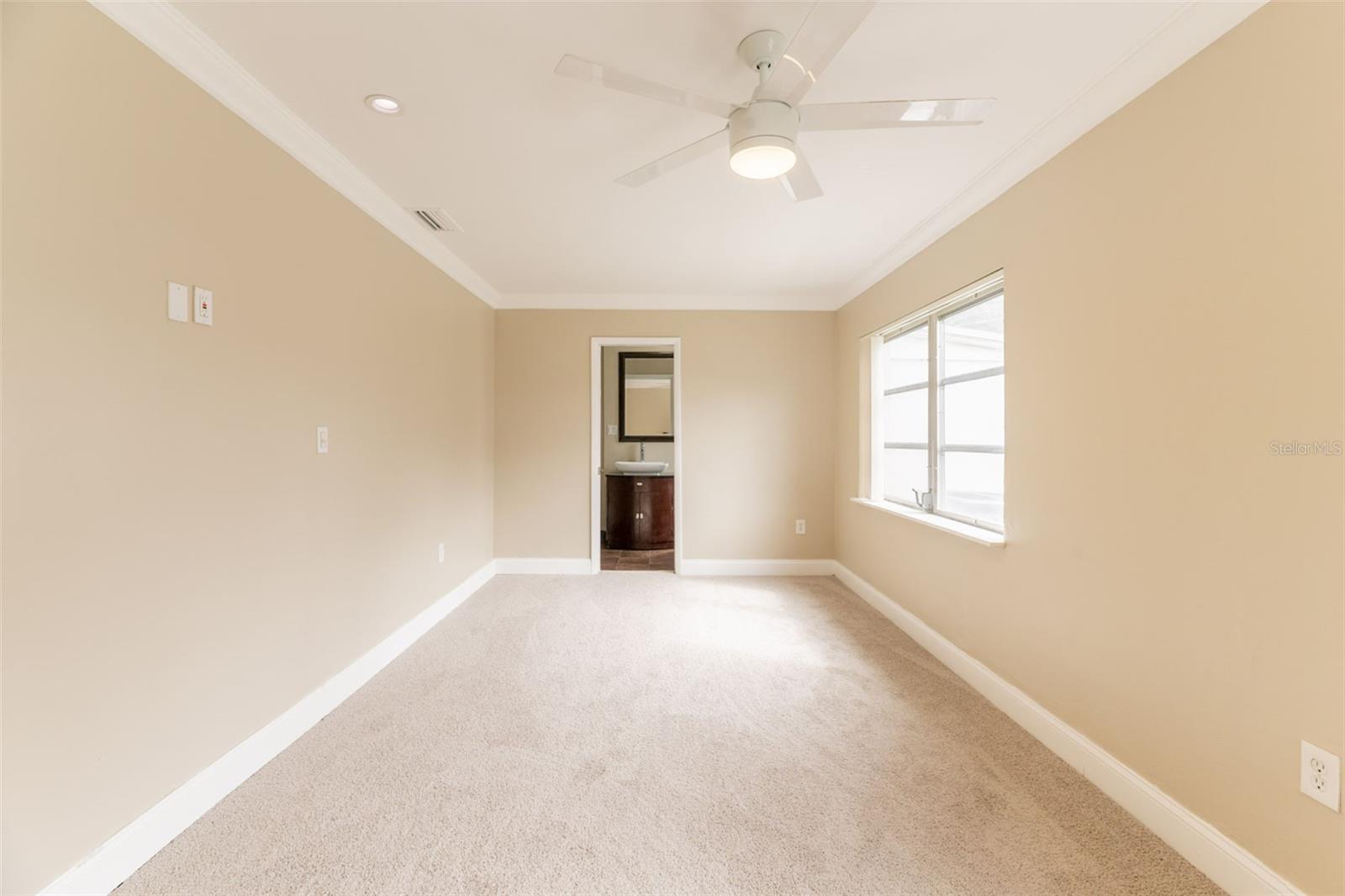 Image 11 of 29 For 1600 27th Drive