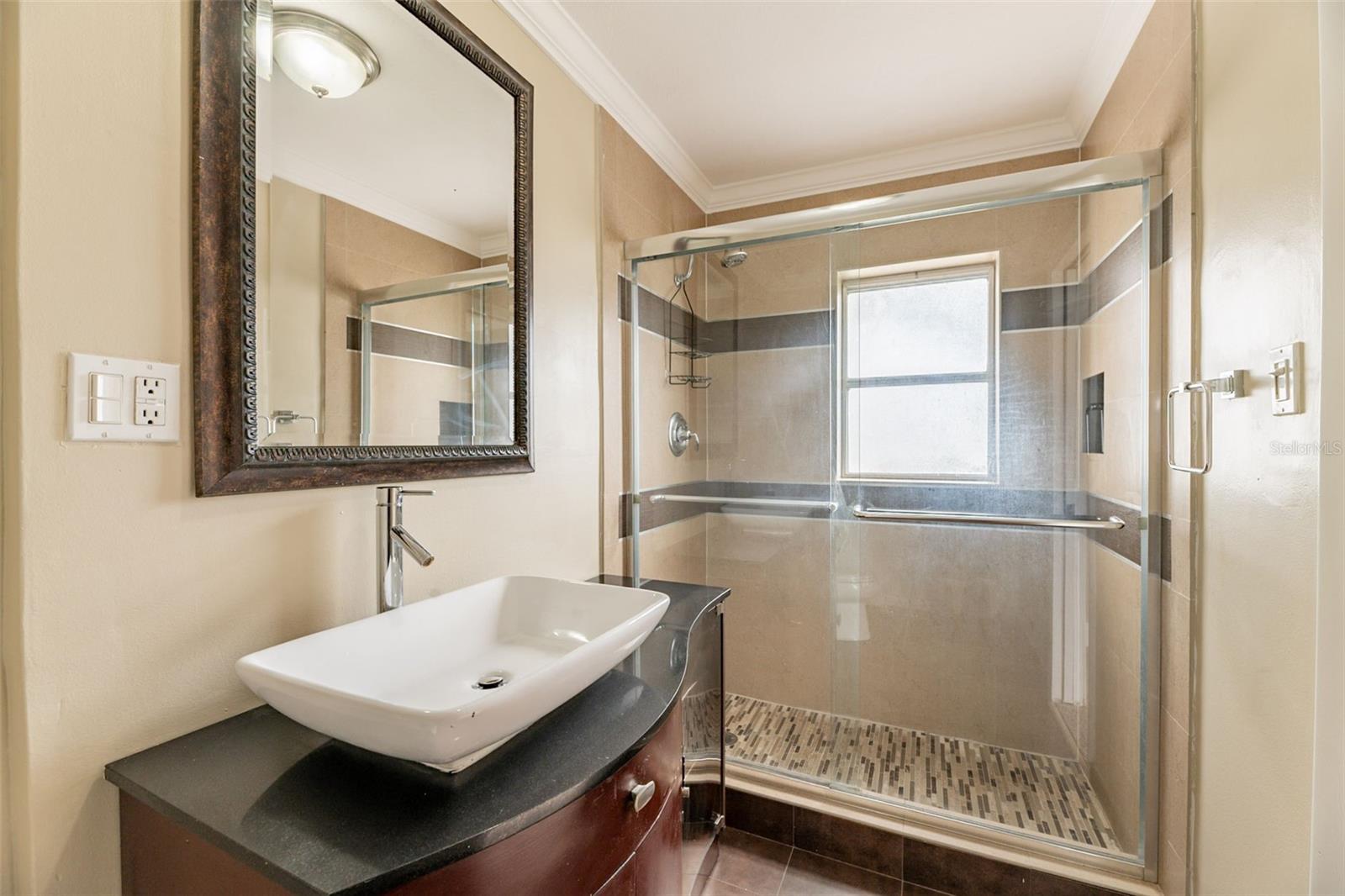 Image 14 of 29 For 1600 27th Drive