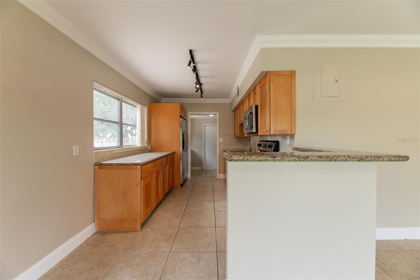 Image 2 of 29 For 1600 27th Drive