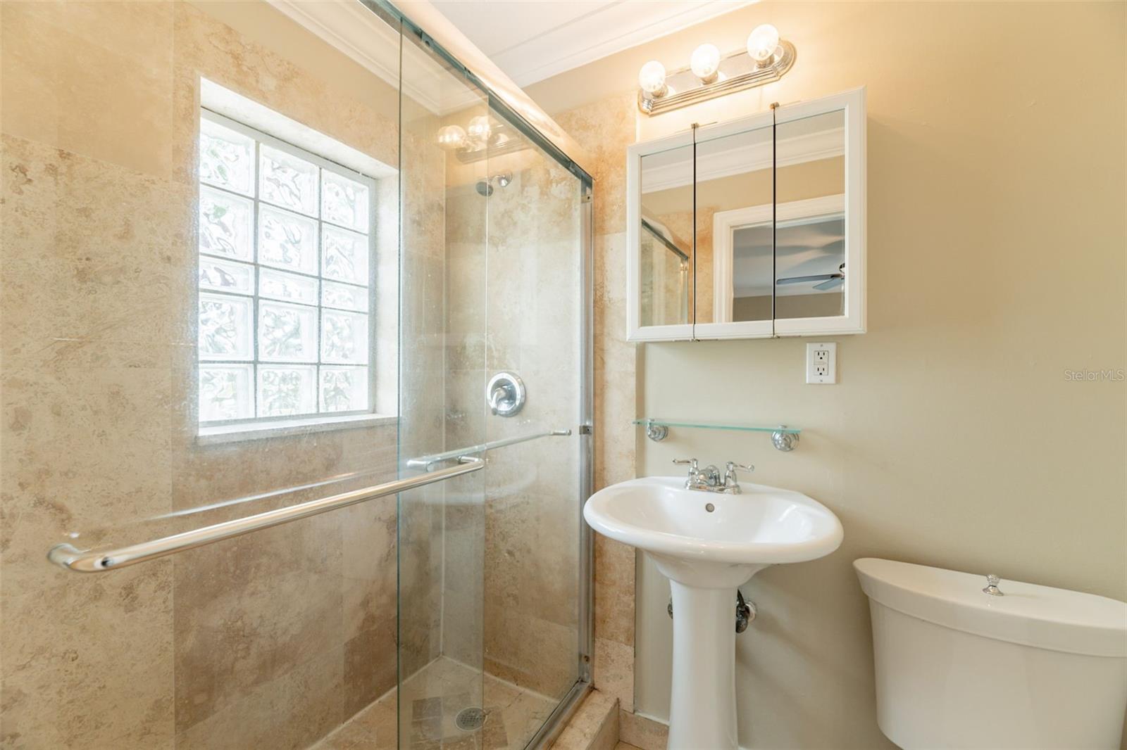 Image 20 of 29 For 1600 27th Drive