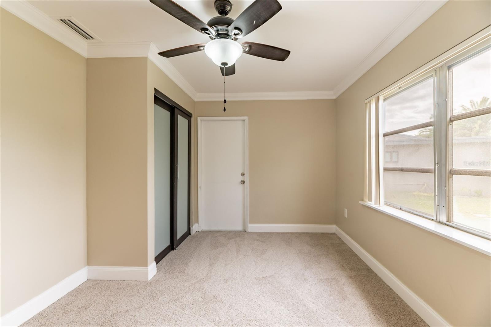 Image 21 of 29 For 1600 27th Drive