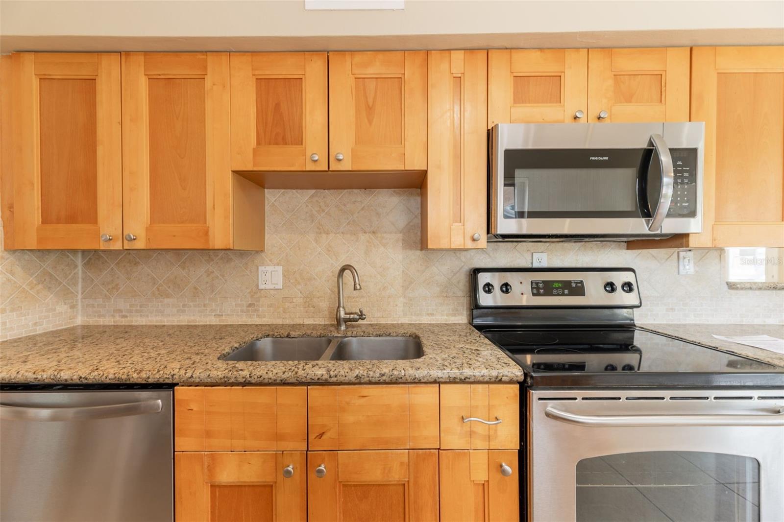 Image 4 of 29 For 1600 27th Drive