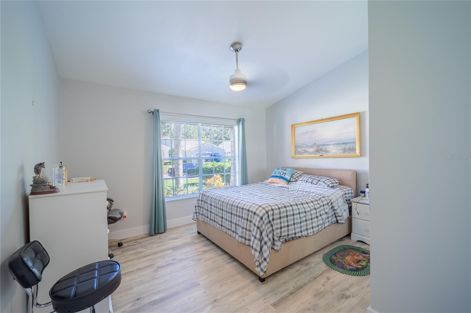 Image 15 of 18 For 4242 Leafway Circle