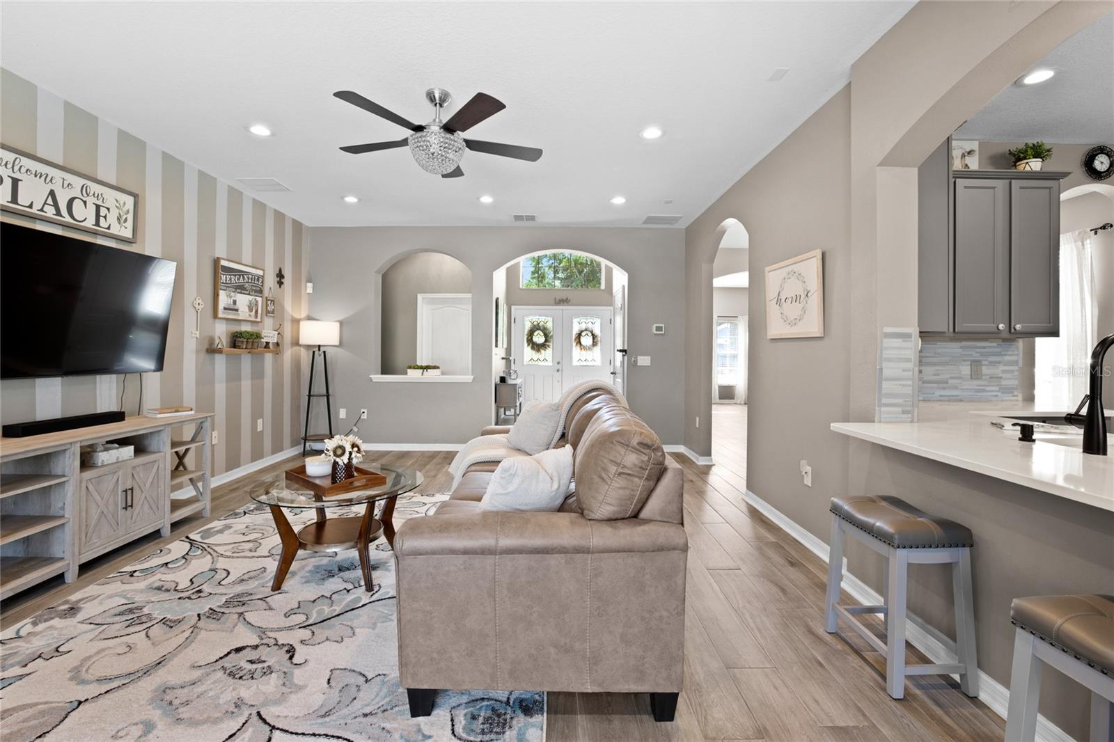 Image 13 of 57 For 831 Lost Grove Circle