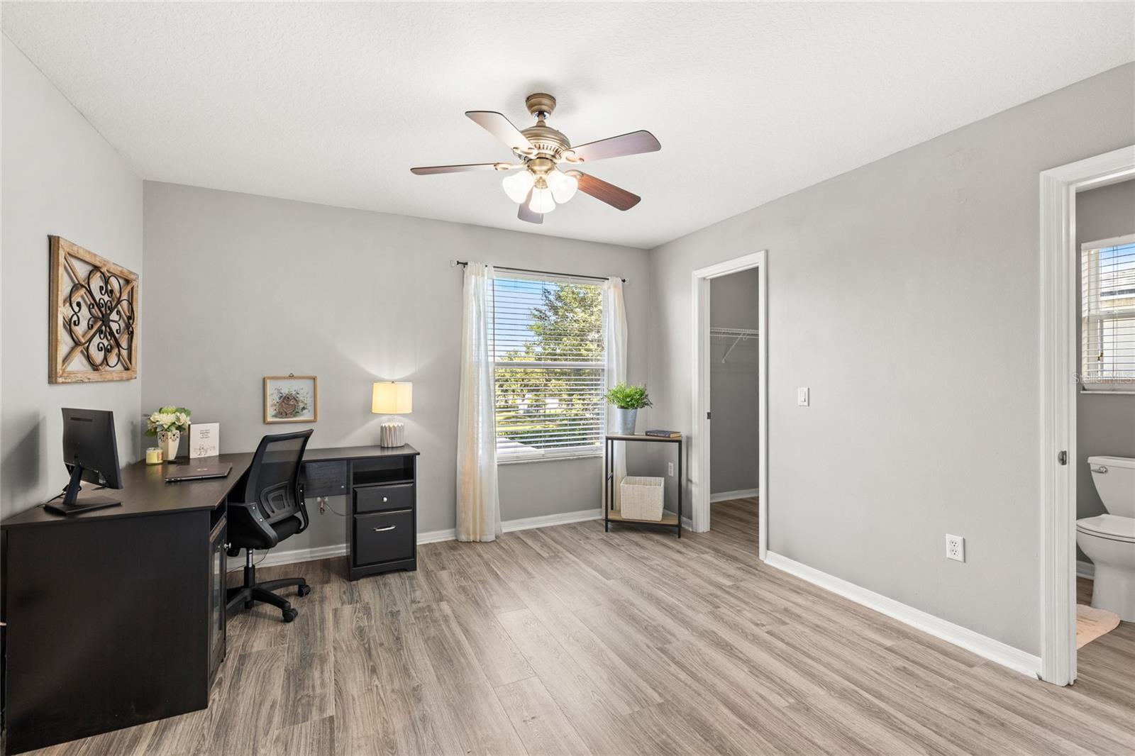 Image 35 of 57 For 831 Lost Grove Circle