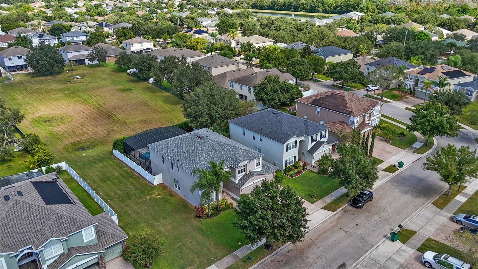 Image 4 of 57 For 831 Lost Grove Circle