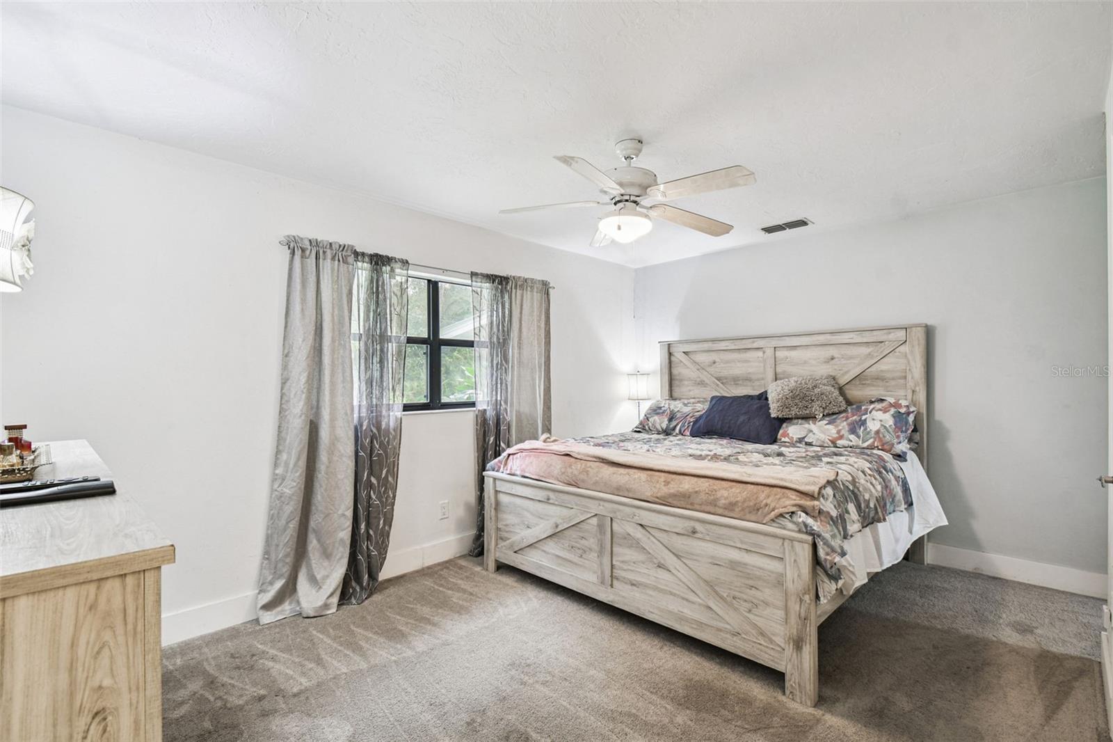 Image 12 of 23 For 3740 Eastpark Way