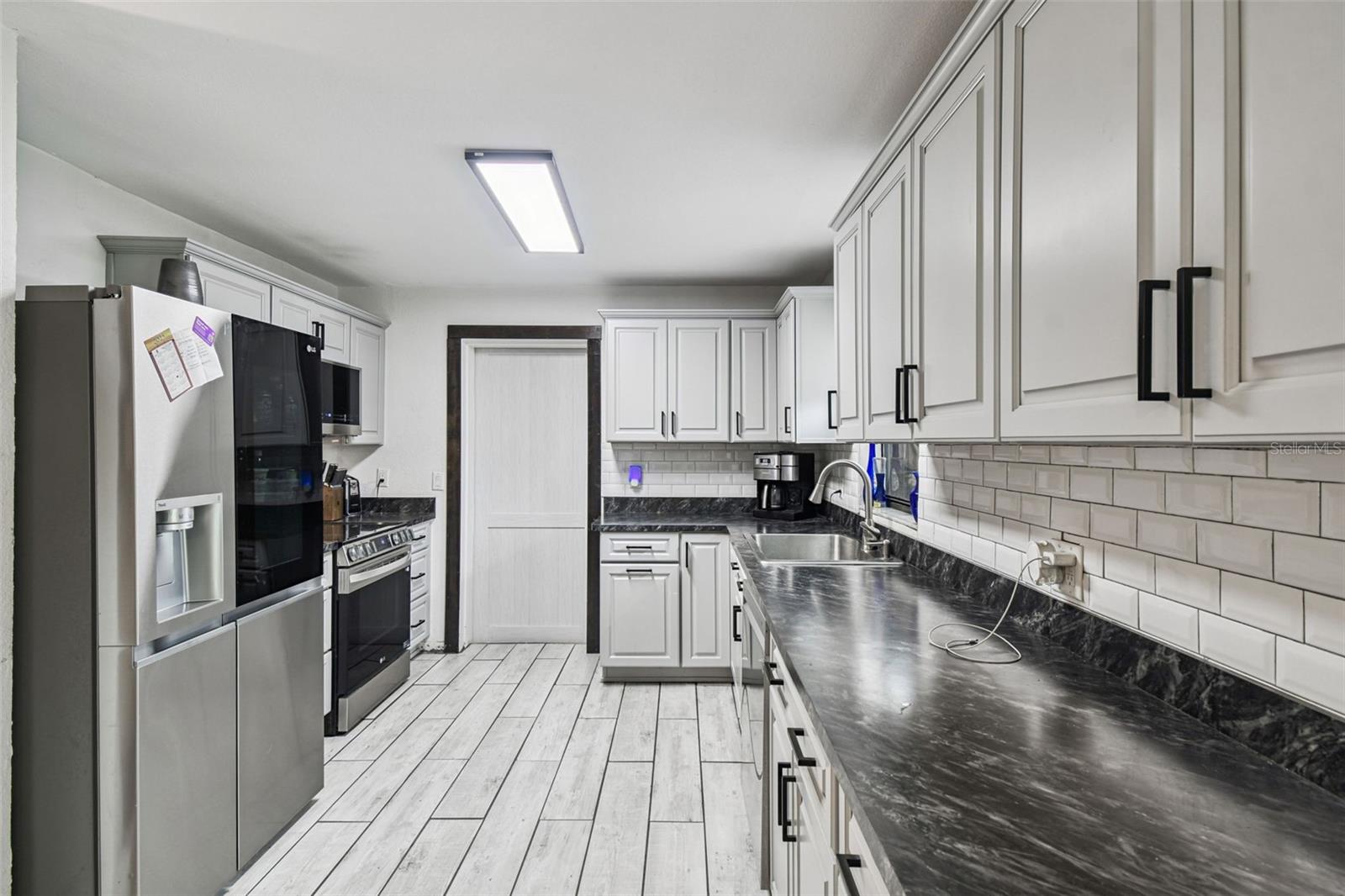 Image 9 of 23 For 3740 Eastpark Way