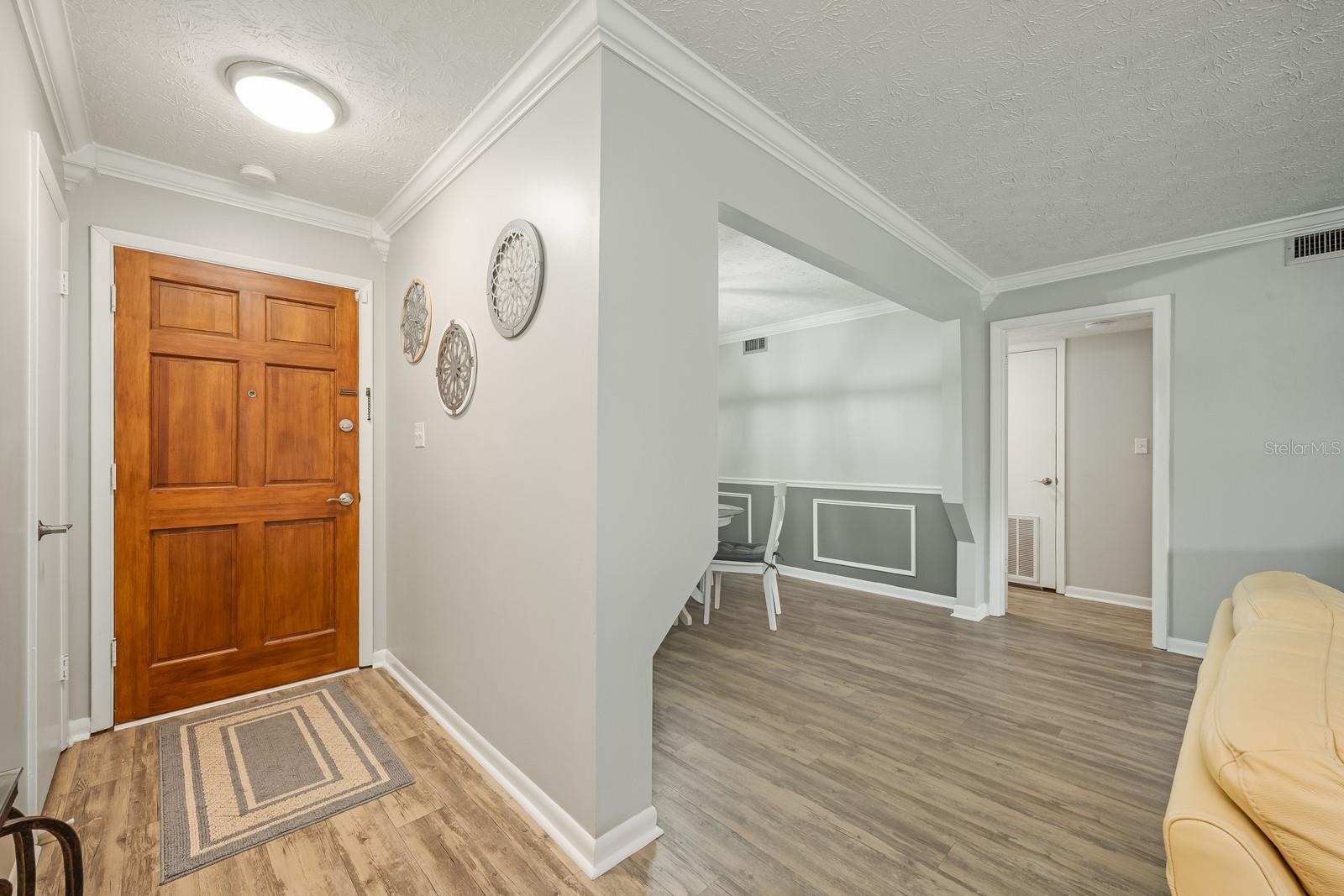 Image 2 of 40 For 4224 Lake Underhill Road 8b5