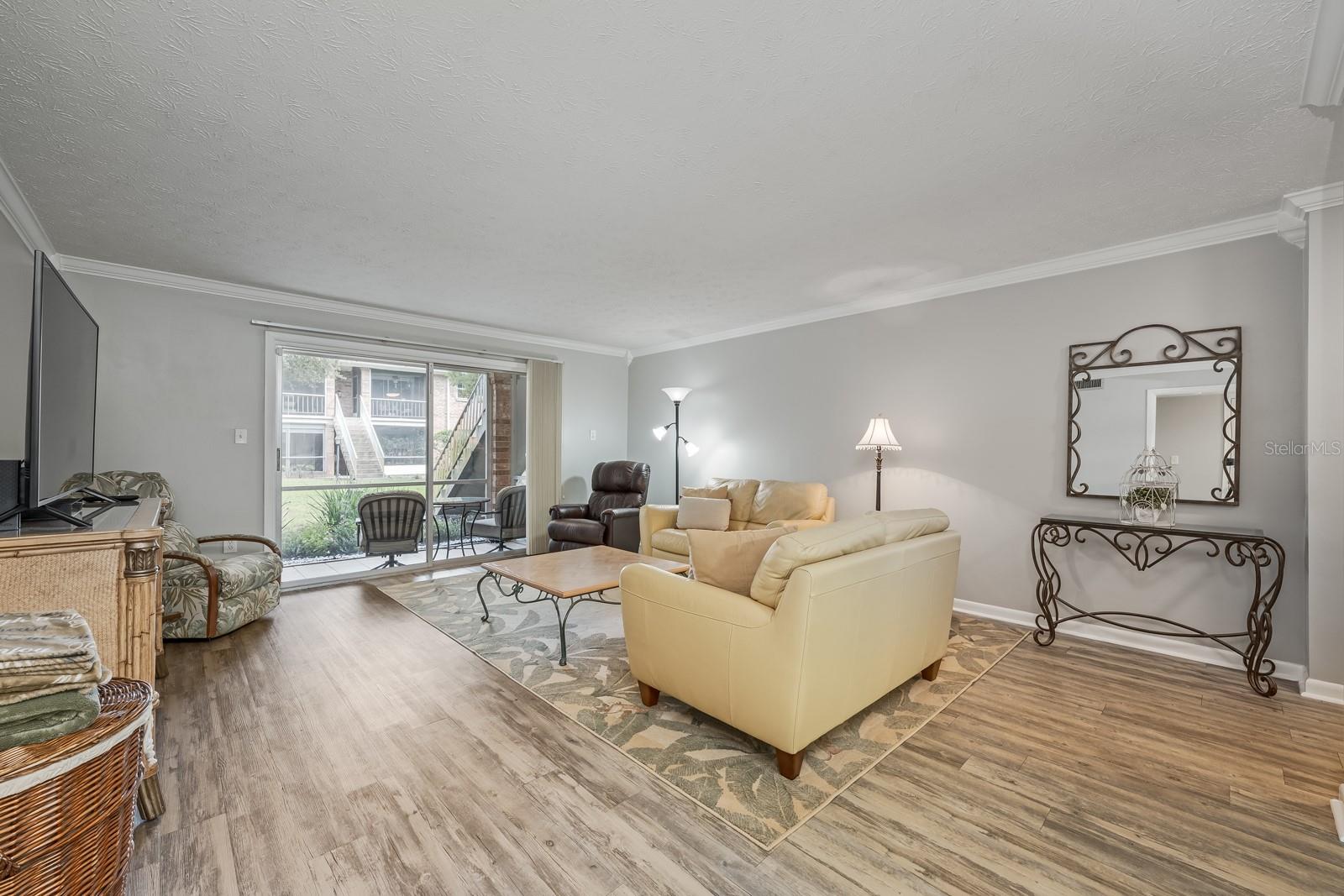 Image 4 of 40 For 4224 Lake Underhill Road 8b5