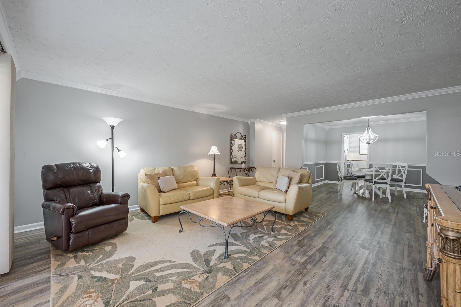 Image 5 of 40 For 4224 Lake Underhill Road 8b5