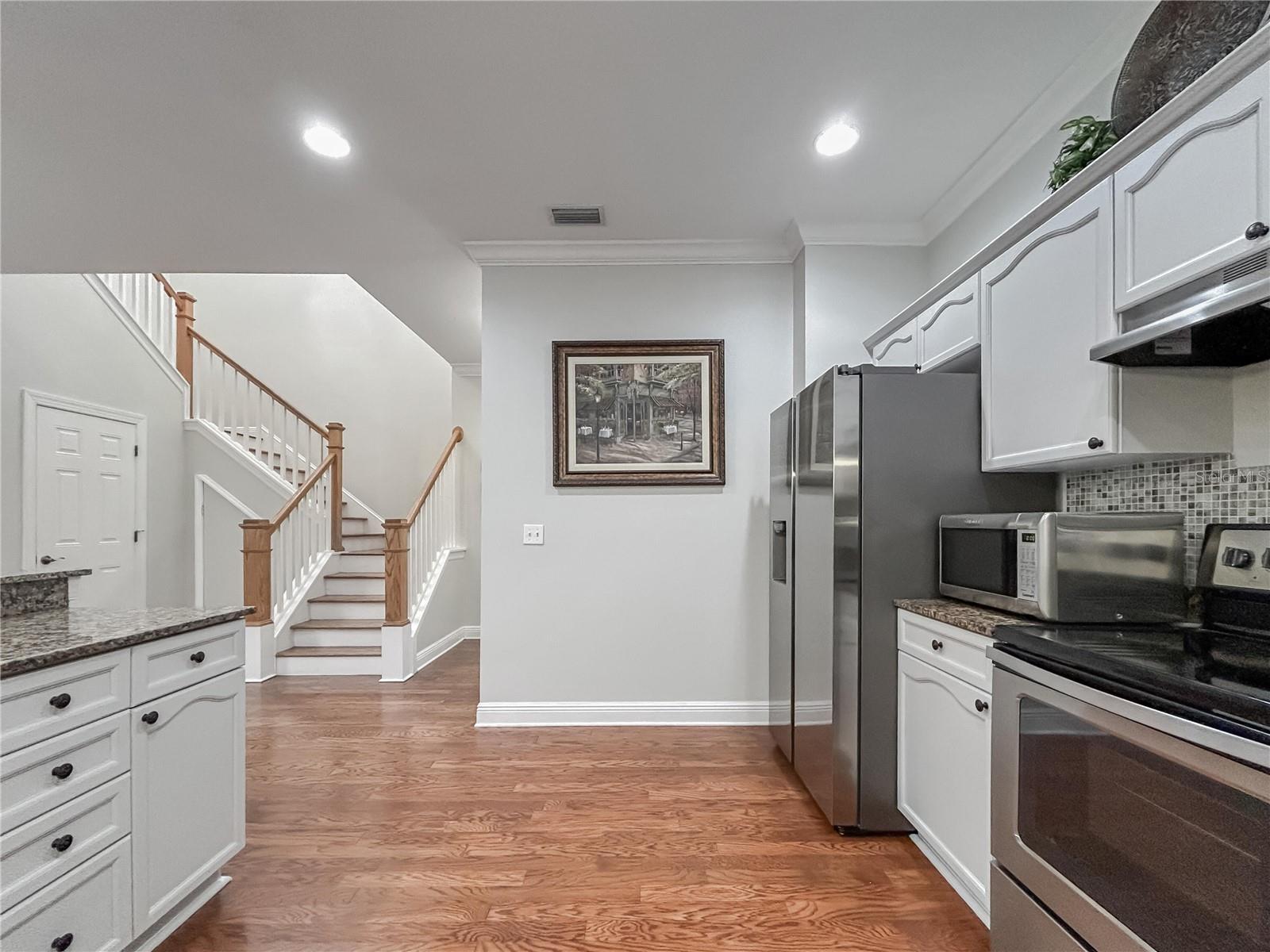 Image 11 of 36 For 254 Valencia Circle