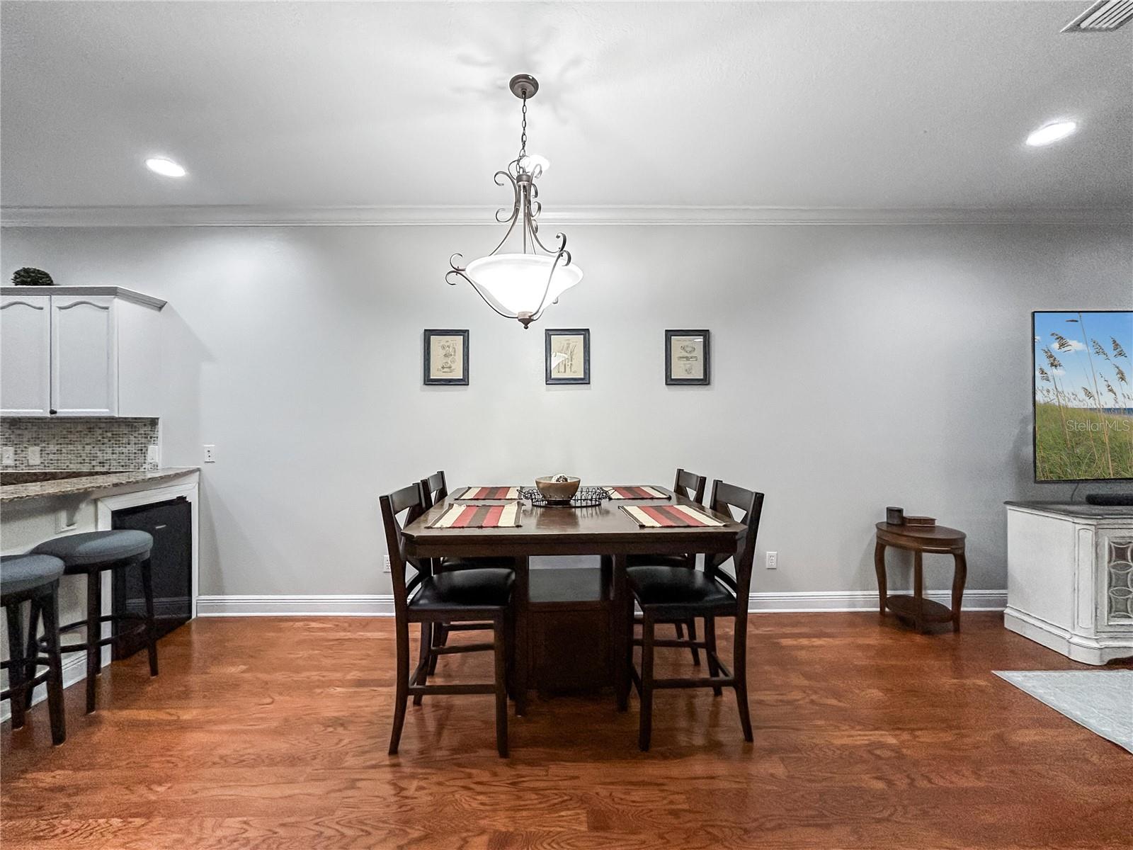 Image 12 of 36 For 254 Valencia Circle