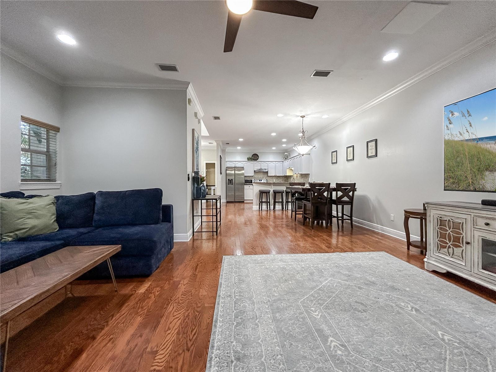 Image 16 of 36 For 254 Valencia Circle