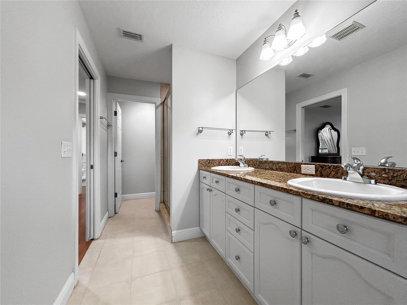 Image 28 of 36 For 254 Valencia Circle