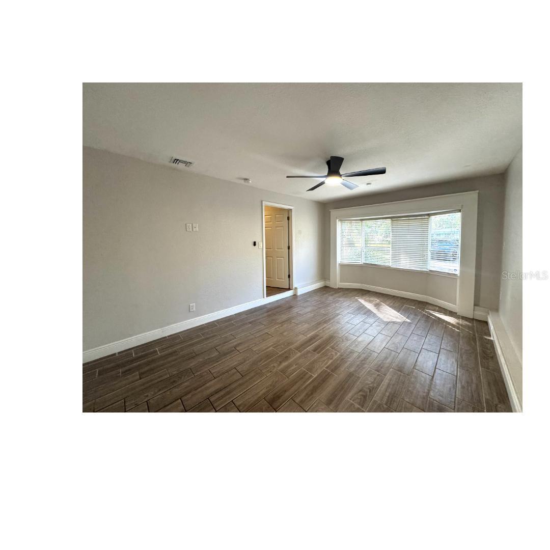 Image 7 of 21 For 729 Hayden Lane