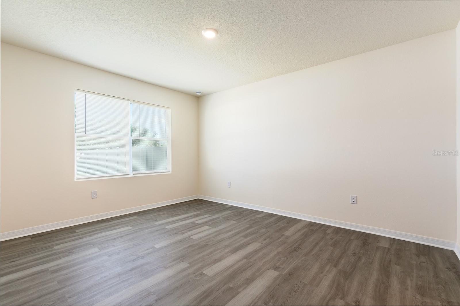 Image 14 of 24 For 3330 Eastgrove Terrace