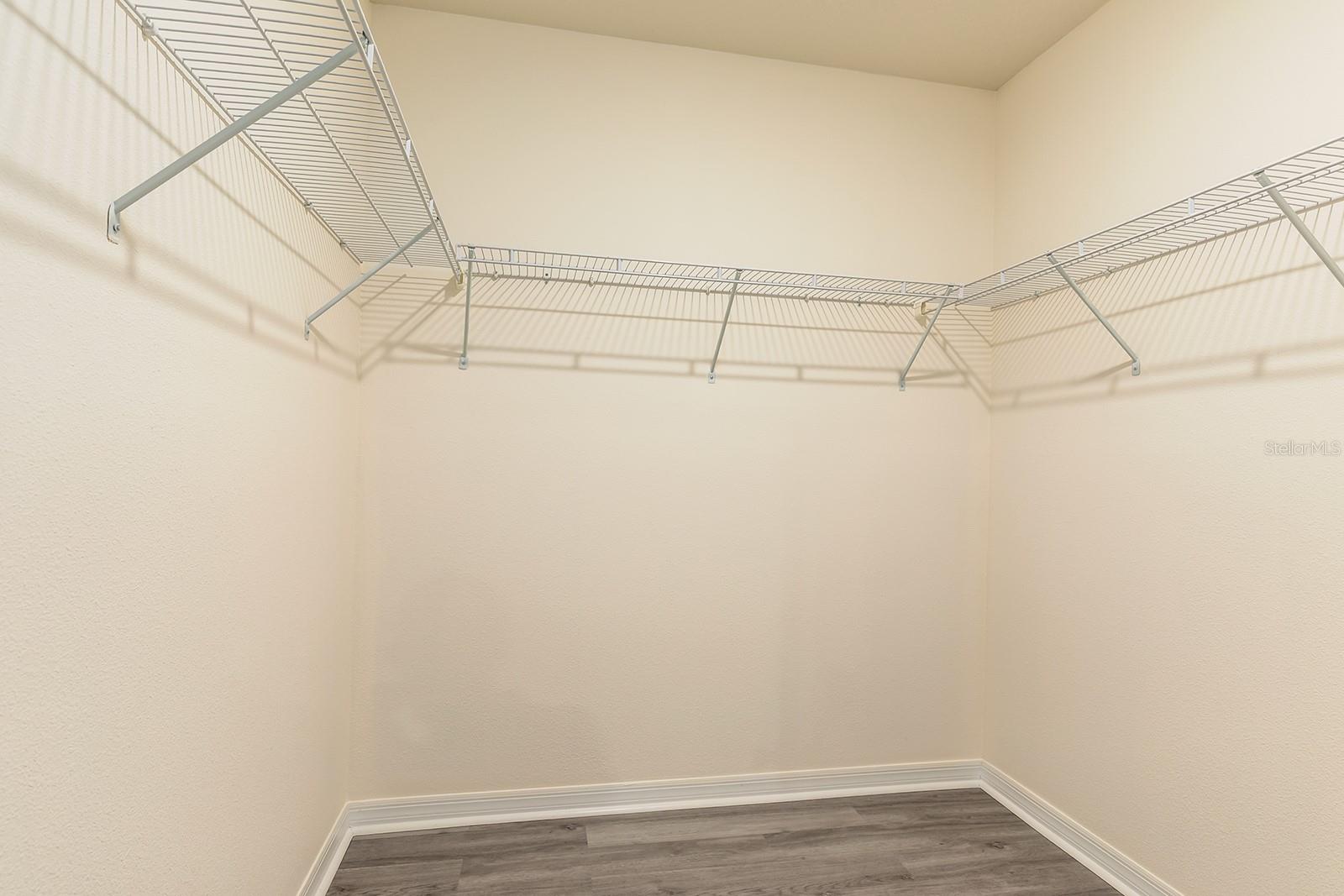 Image 17 of 24 For 3330 Eastgrove Terrace