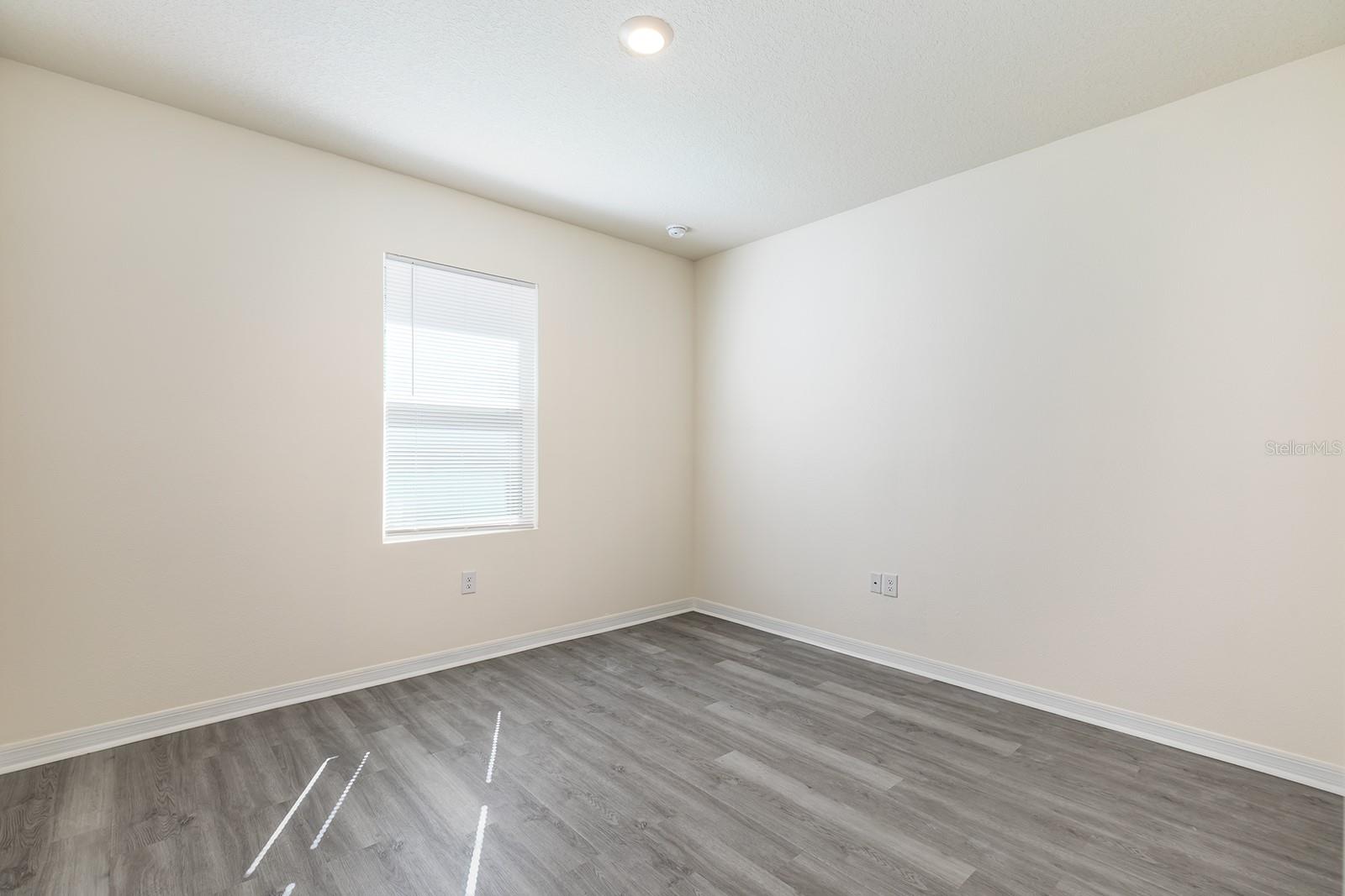 Image 22 of 24 For 3330 Eastgrove Terrace