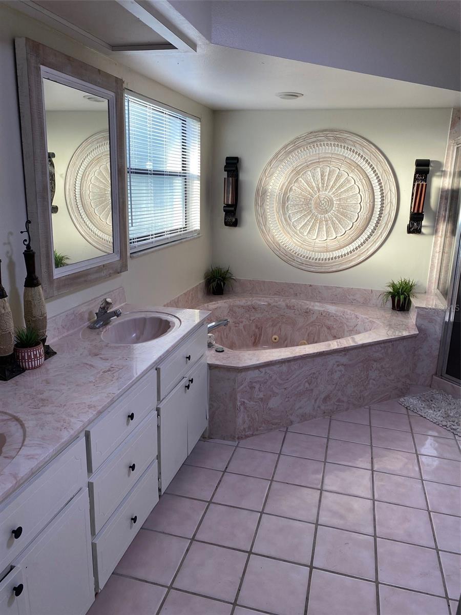 Image 10 of 17 For 4298 139 Street Road