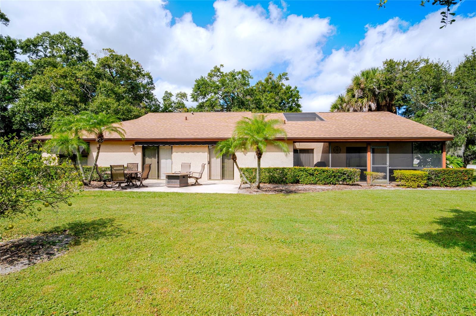 Image 13 of 35 For 7203 Woodville Crescent