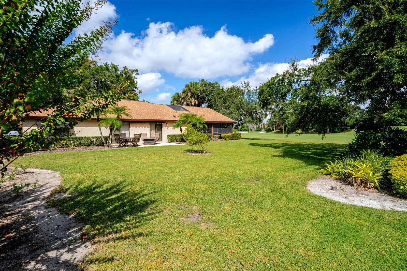 Image 14 of 35 For 7203 Woodville Crescent