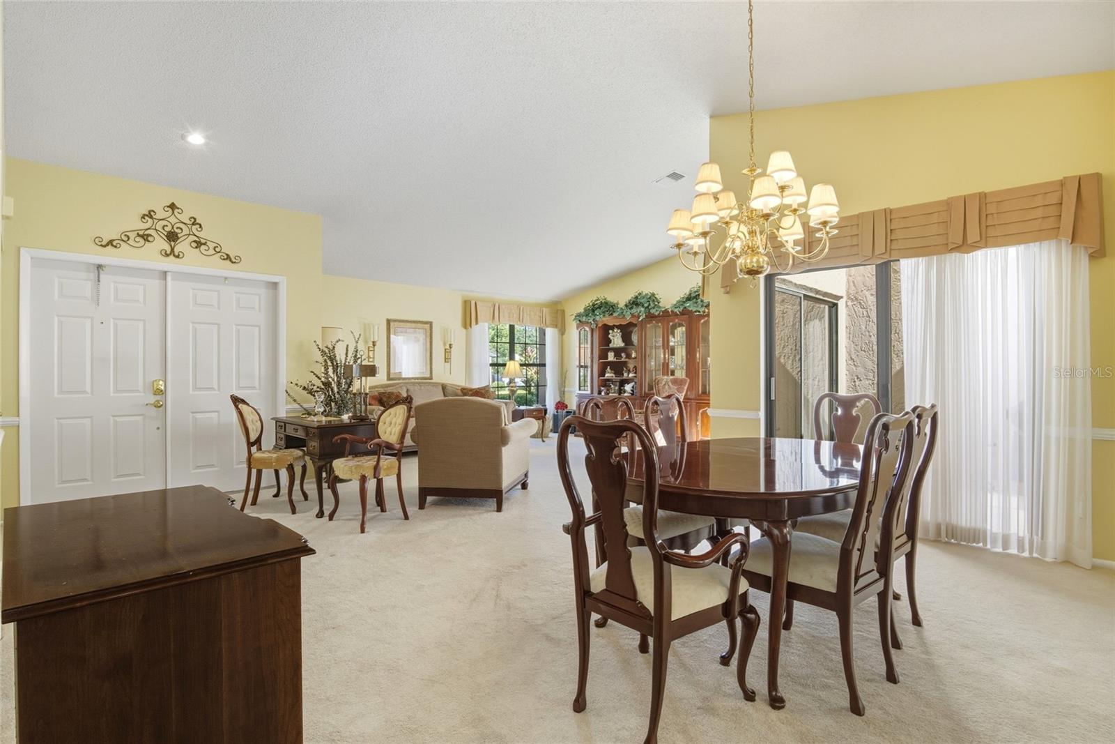 Image 20 of 35 For 7203 Woodville Crescent