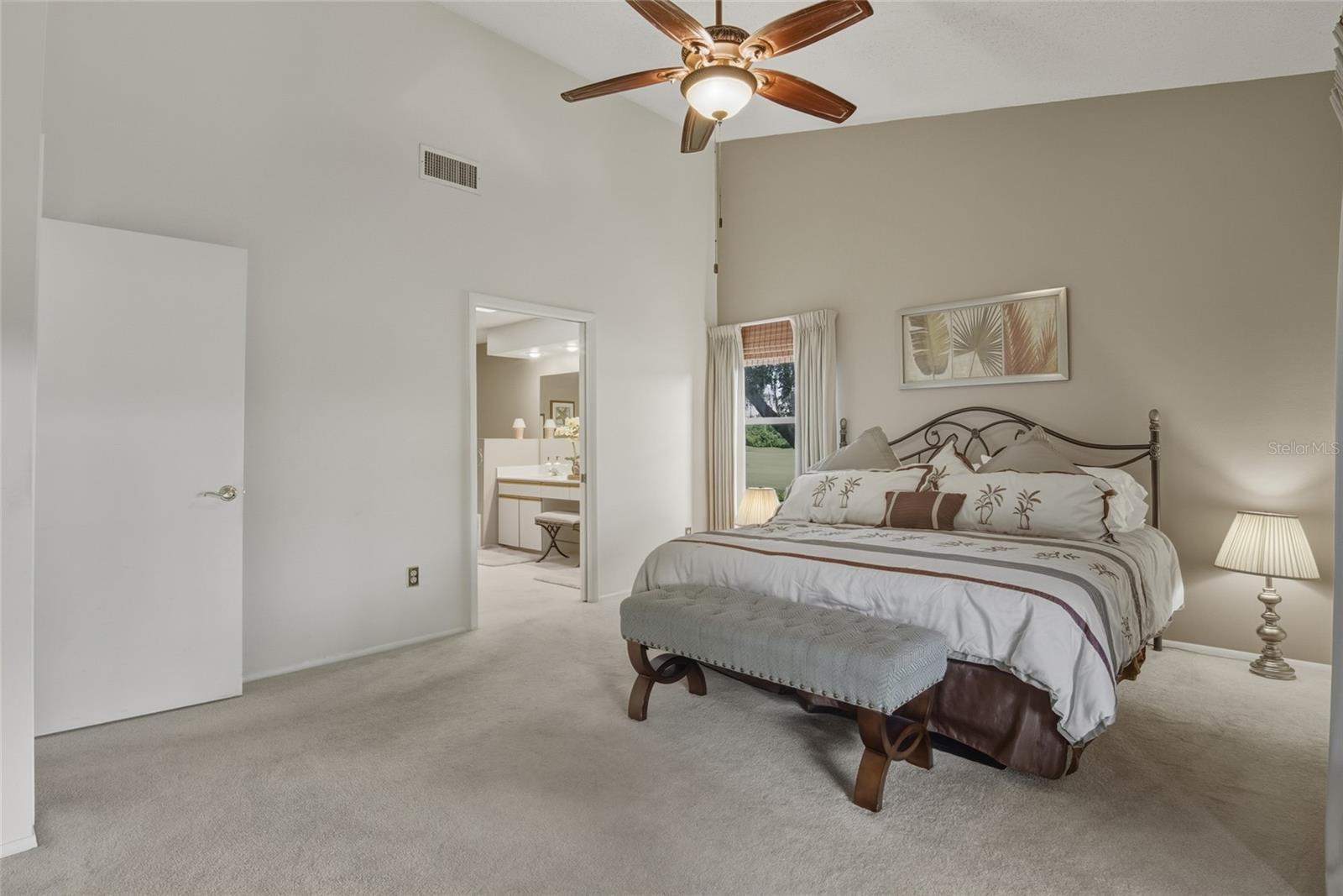 Image 22 of 35 For 7203 Woodville Crescent