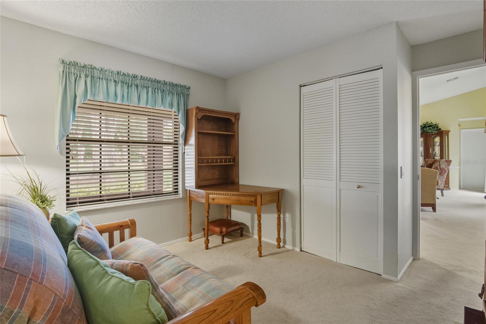 Image 25 of 35 For 7203 Woodville Crescent