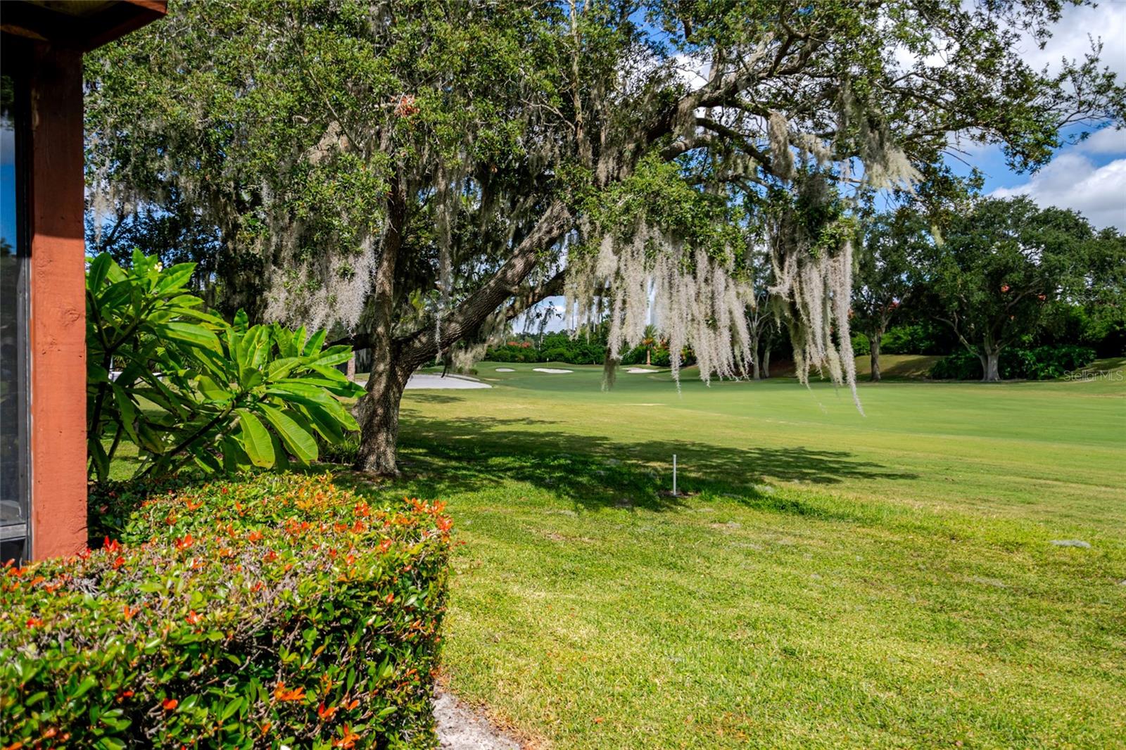 Image 27 of 35 For 7203 Woodville Crescent