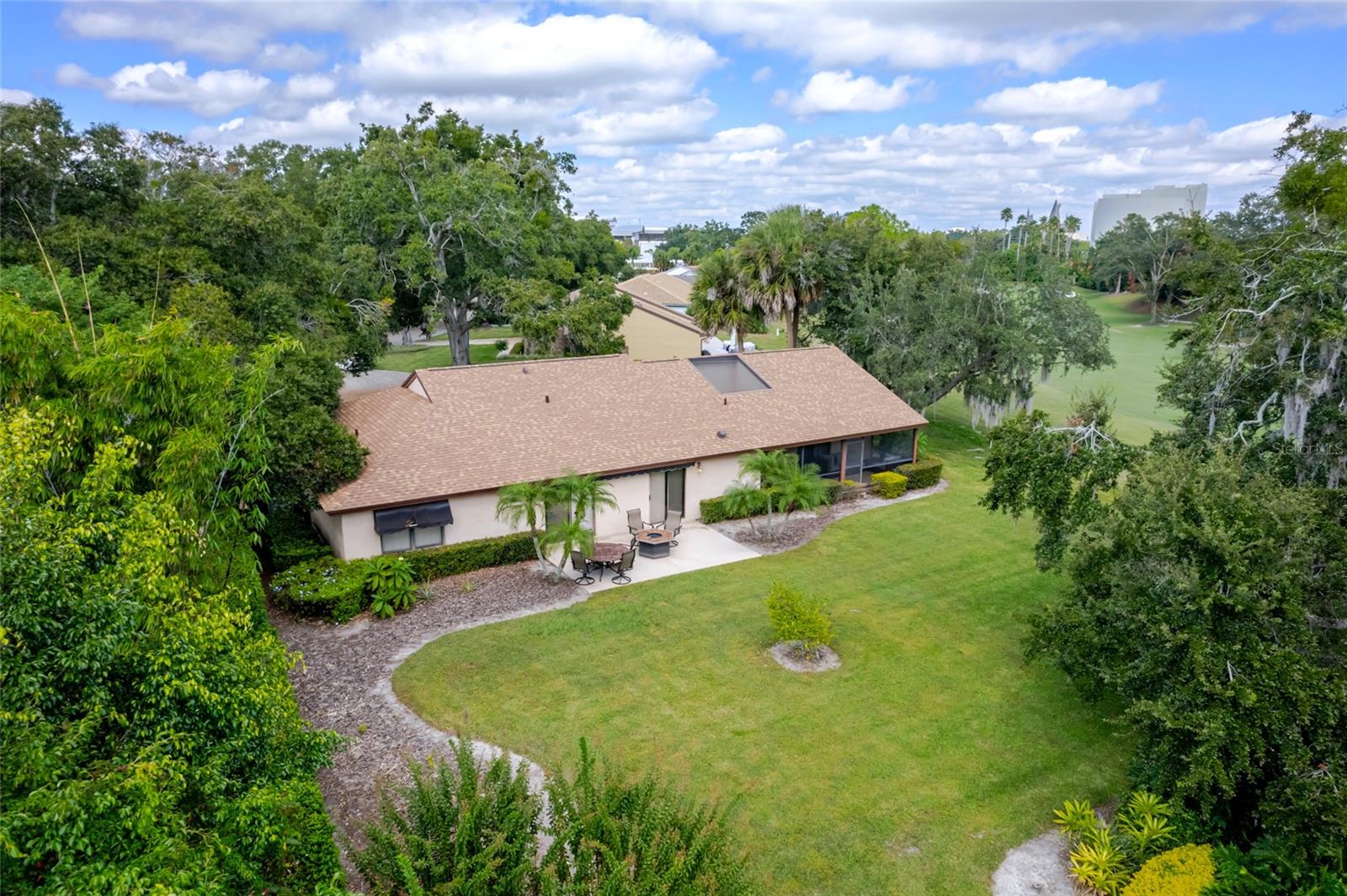 Image 31 of 35 For 7203 Woodville Crescent