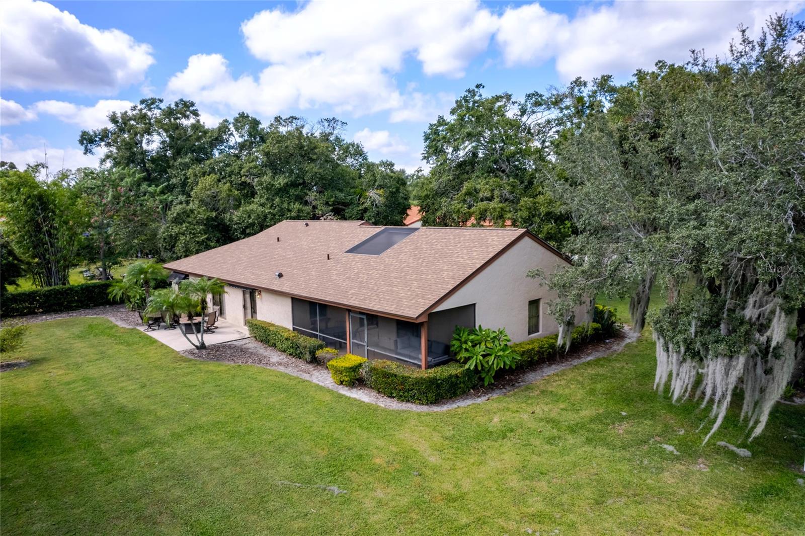 Image 33 of 35 For 7203 Woodville Crescent