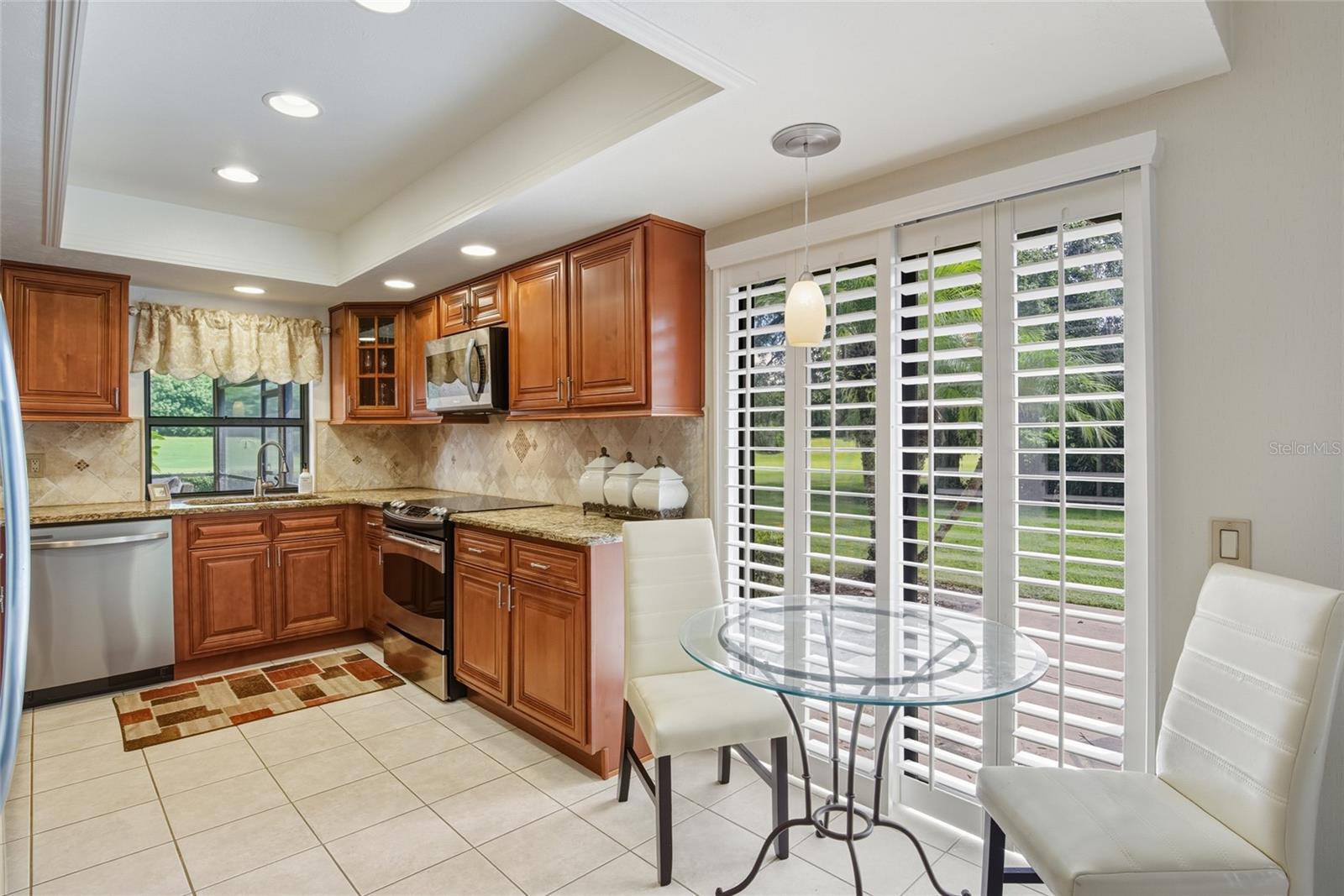 Image 7 of 35 For 7203 Woodville Crescent