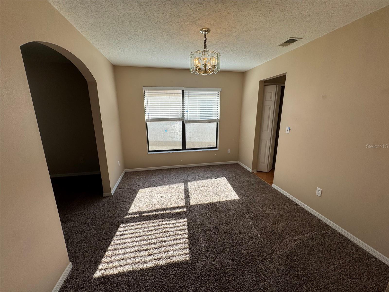 Image 6 of 16 For 1211 Oxbow Lane