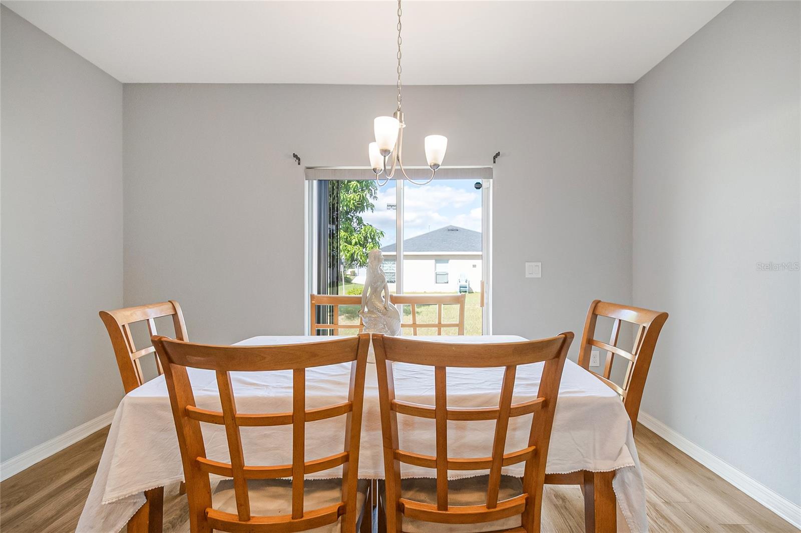 Image 20 of 33 For 512 Monticelli Drive