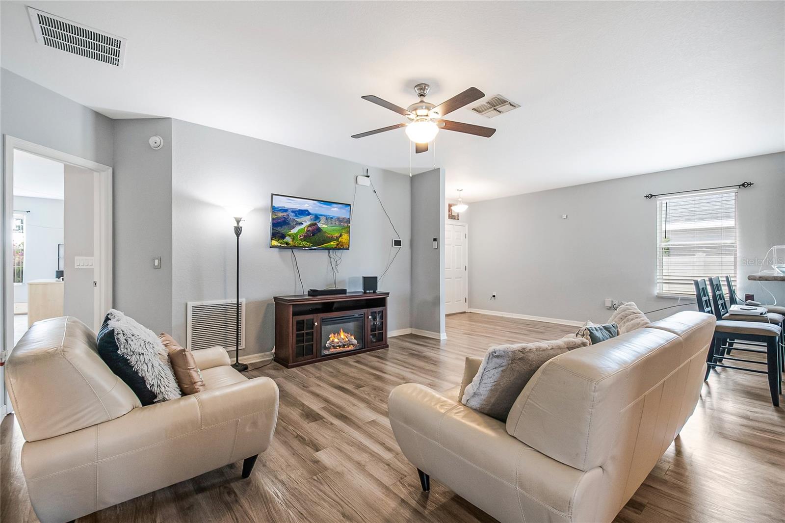 Image 23 of 33 For 512 Monticelli Drive