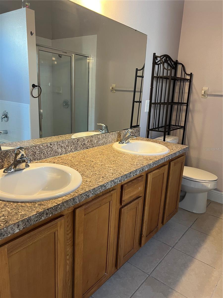 Image 11 of 26 For 12641 Newfield Drive