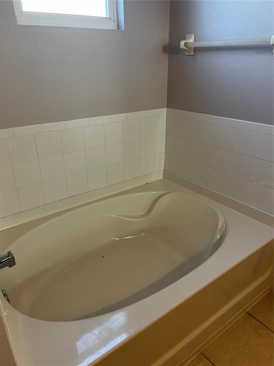 Image 13 of 26 For 12641 Newfield Drive