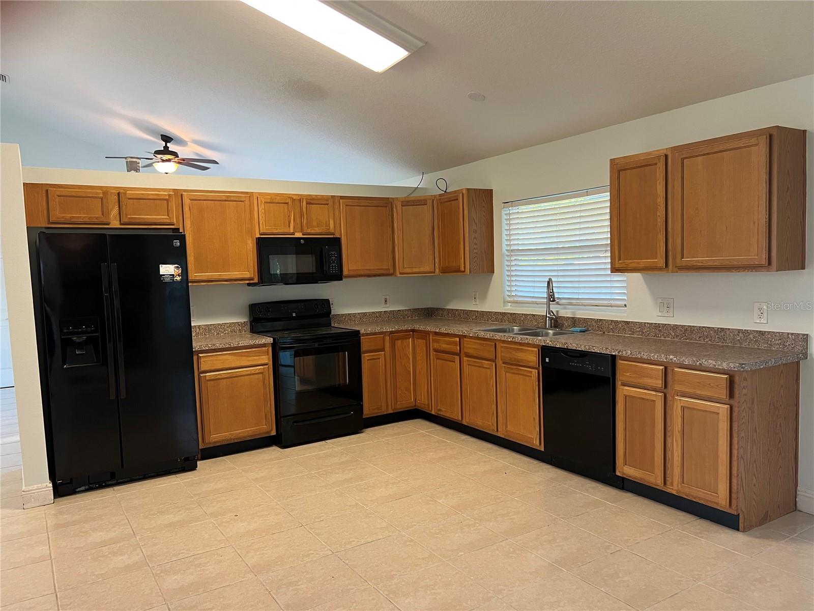 Image 8 of 26 For 12641 Newfield Drive