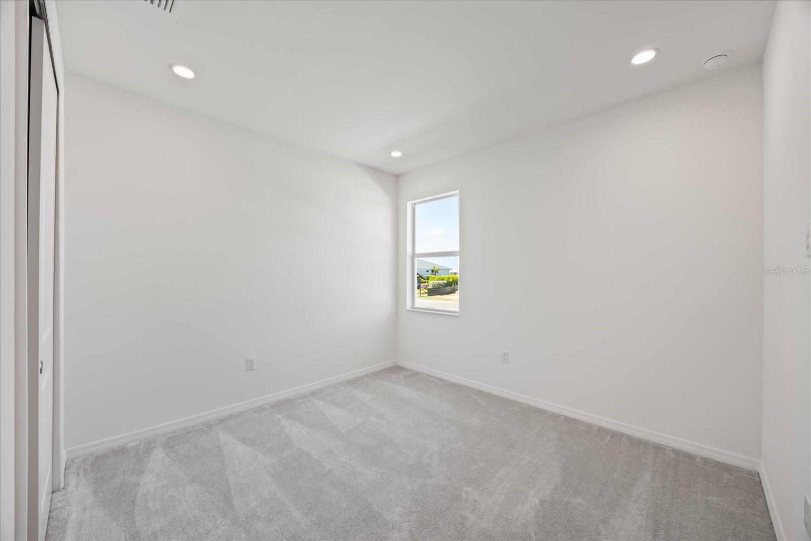 Image 11 of 58 For 16397 Preservation Boulevard