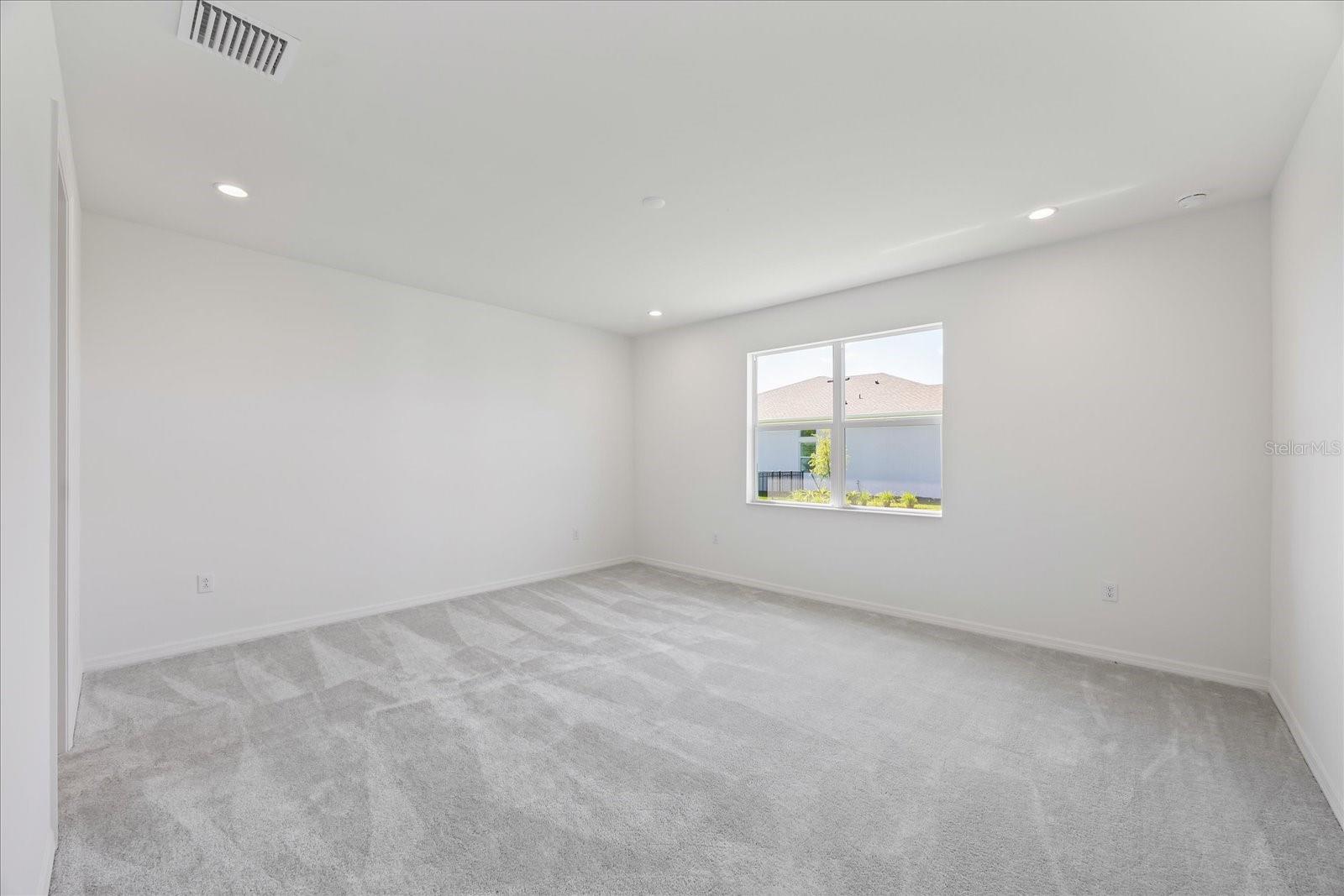 Image 33 of 58 For 16397 Preservation Boulevard