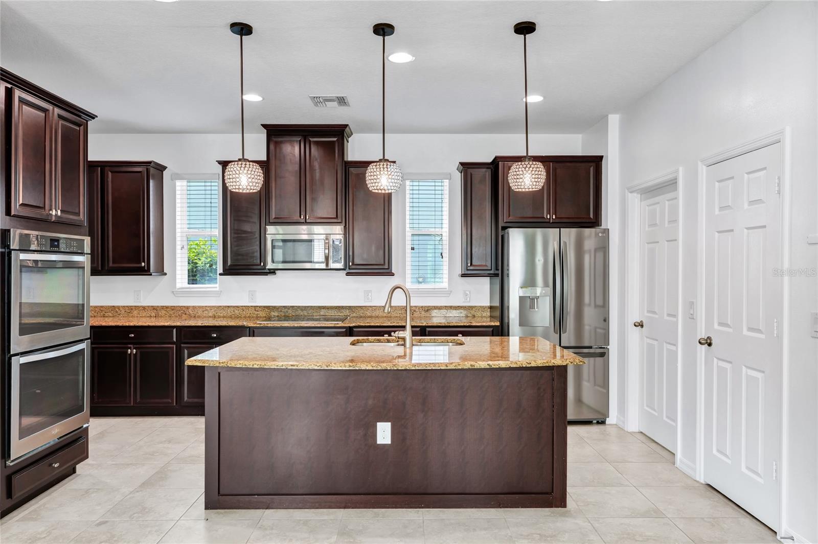 Listing photo id 12 for 14336 Orchard Hills Boulevard