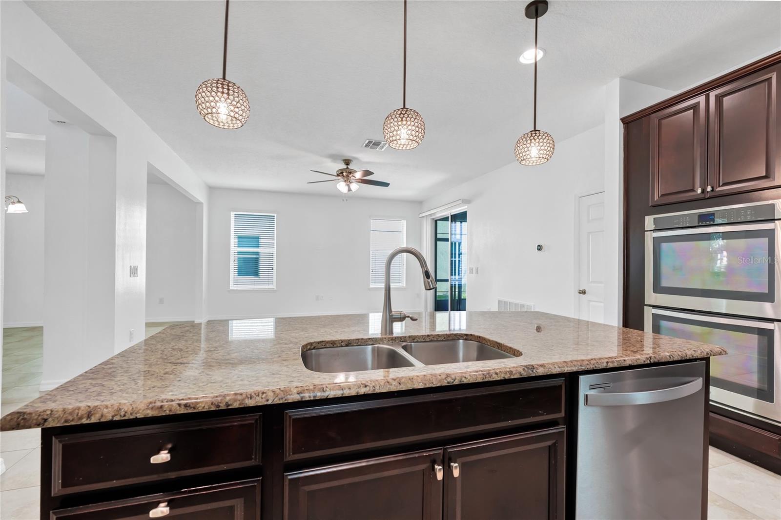 Listing photo id 16 for 14336 Orchard Hills Boulevard